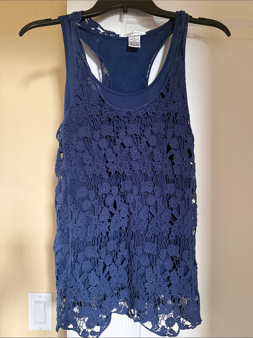 Ultra Pink blue crochet razor back with tank small
